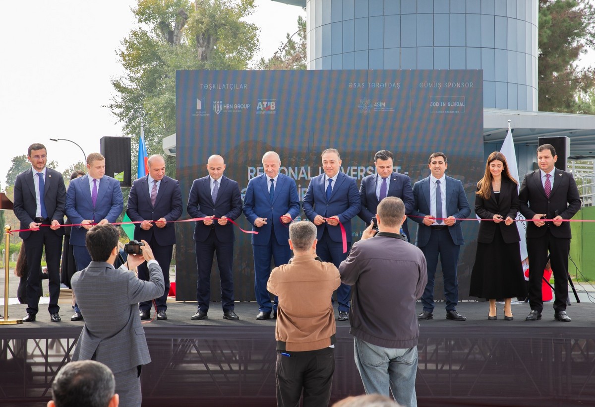 Regionların təhsil müəssisələri ilə sənaye subyektləri əməkdaşlığı müzakirə etdi