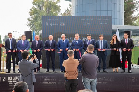 Regionların təhsil müəssisələri ilə sənaye subyektləri əməkdaşlığı müzakirə etdi