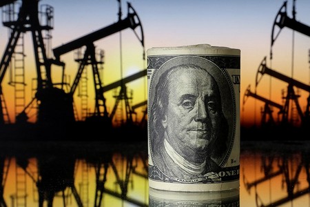 Azərbaycan bundan sonra neft pullarını hara xərcləyəcək?