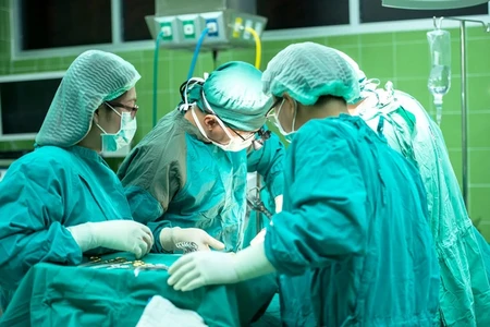 Qafqazda ilk donorun ürək transplantasiyası Bakıda baş tutdu