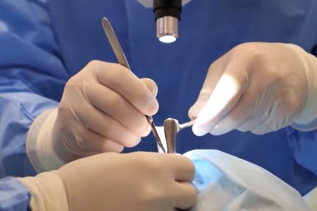 KÜTLƏVİ ŞİKAYƏT: Endirimlə olunan əməliyyatlardan sonra burunlar əyilib - VİDEO