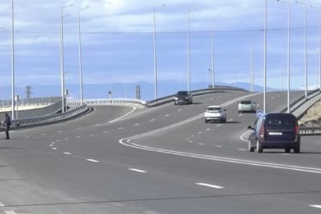 Gecə-gündüz təhlükəyə çevrilən yeni yol - VİDEO