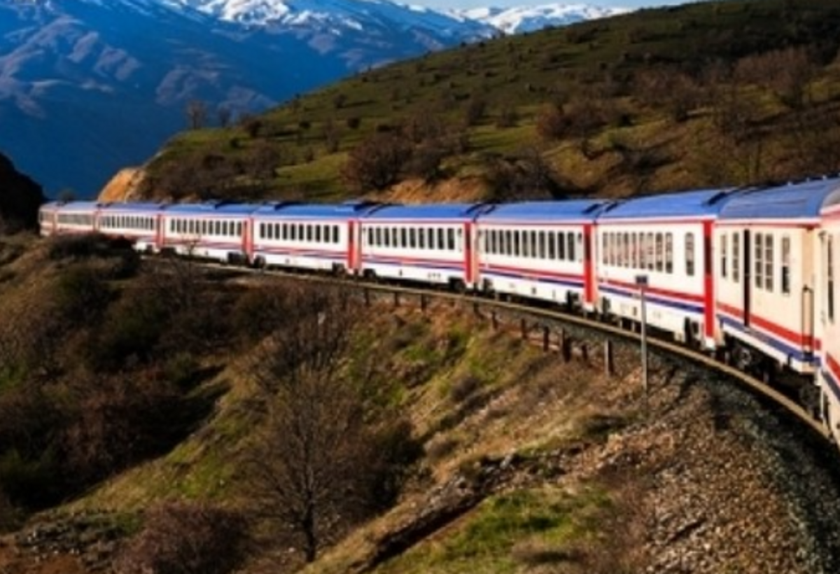 Türk dövlətlərini birləşdirən turist qatarları işə salınır