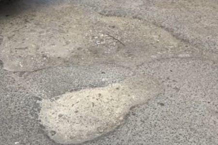 Gəlib qazdıqları yerin üstündən asfalt yaydılar, o da dağılıb getdi - Binəqədidə