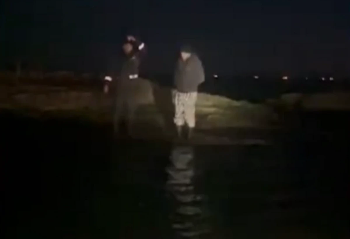 Dənizdə köməksiz qalan balıqçılar belə xilas edildi - VİDEO