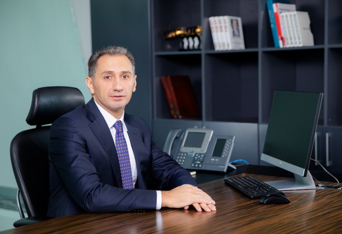 Rəşad Nəbiyevin müşaviri işdən çıxarılıb