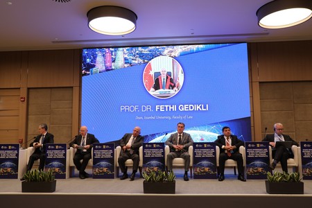 Bakıda dövlət suverenliyi və milli konstitusiyalara həsr olunmuş konfrans keçirilib