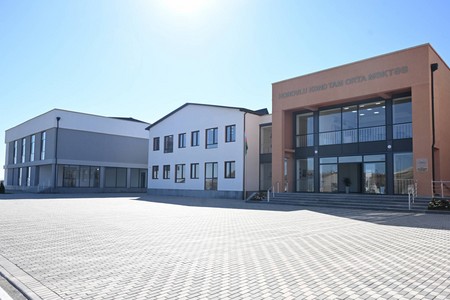 Horovlu kəndinin yeni məktəb və bağçası - FOTOLAR