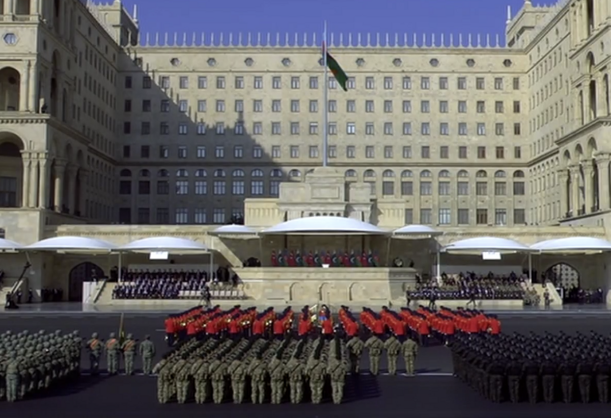 Bakıda Zəfərin beşinci ilinə həsr olunan hərbi parad keçirilib - VİDEO