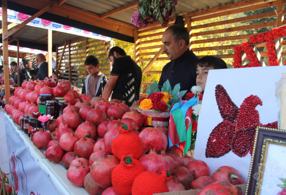 Göyçayda Nar bayramı keçirilib