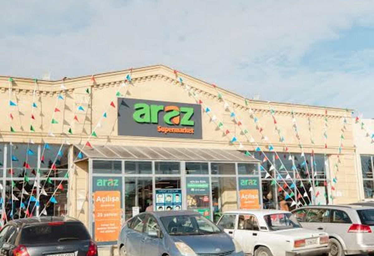 Araz marketdə YANĞIN