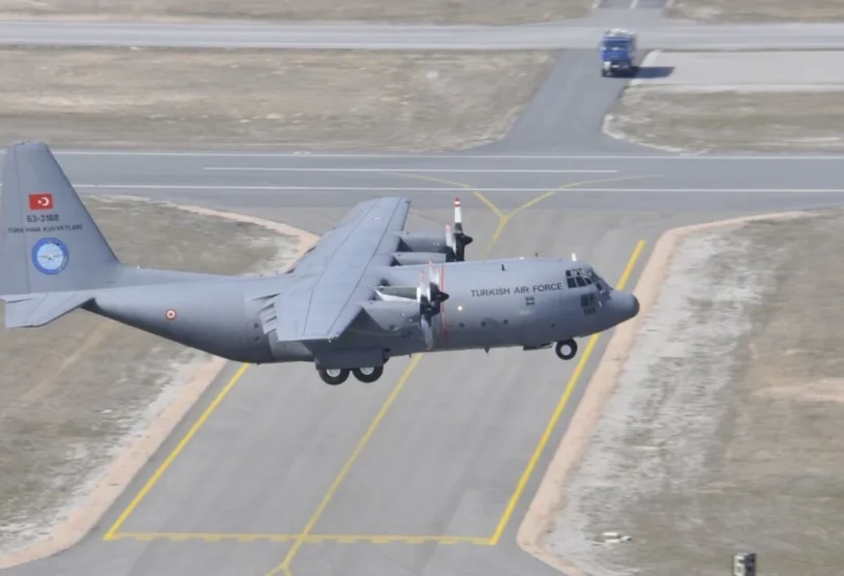 Qəzaya uğrayan Türkiyə təyyarəsində 20 hərbçi olub