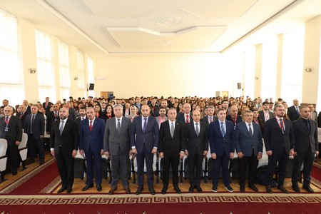 Sumqayıtda beynəlxalq simpozium: 30-dan çox nüfuzlu universitet bir arada