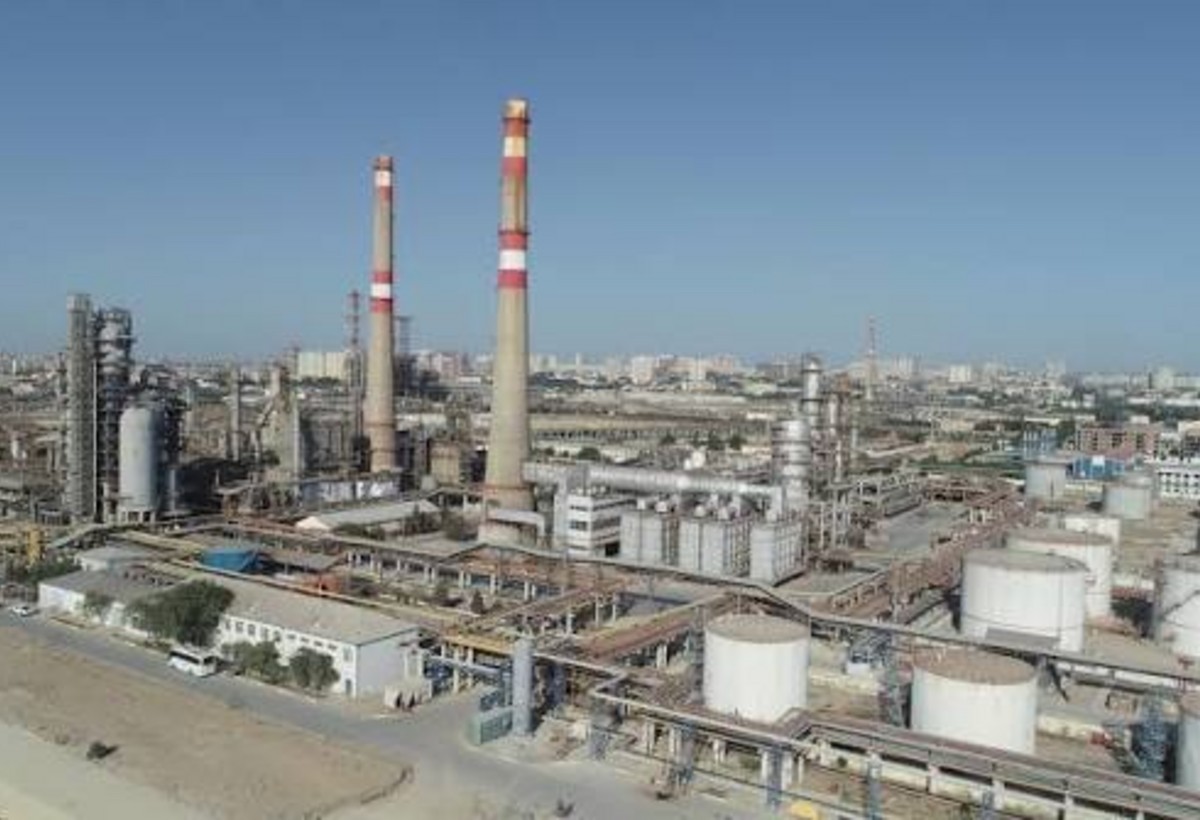 Evinin yanındakı zavoddan məhkəməyə şikayət edib uddu - AZƏRBAYCANDA