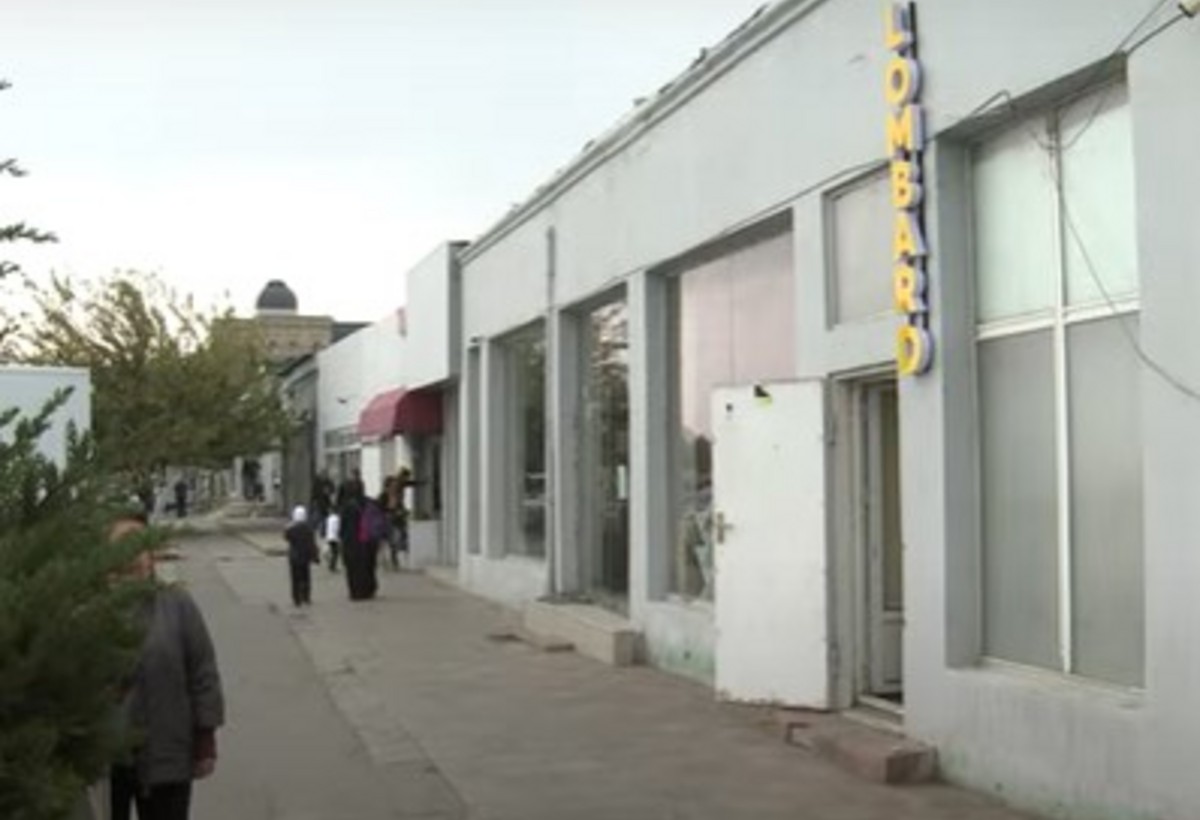 Bakıda lombarddan 100-dən çox şəxsin qızılı oğurlandı - VİDEO