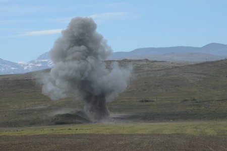 Bərdə sakini Ağdərədə minaya düşdü