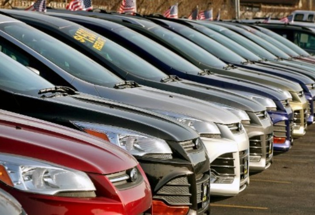 Azərbaycanda minik avtomobillərinin sayı 6%-ə yaxın artıb