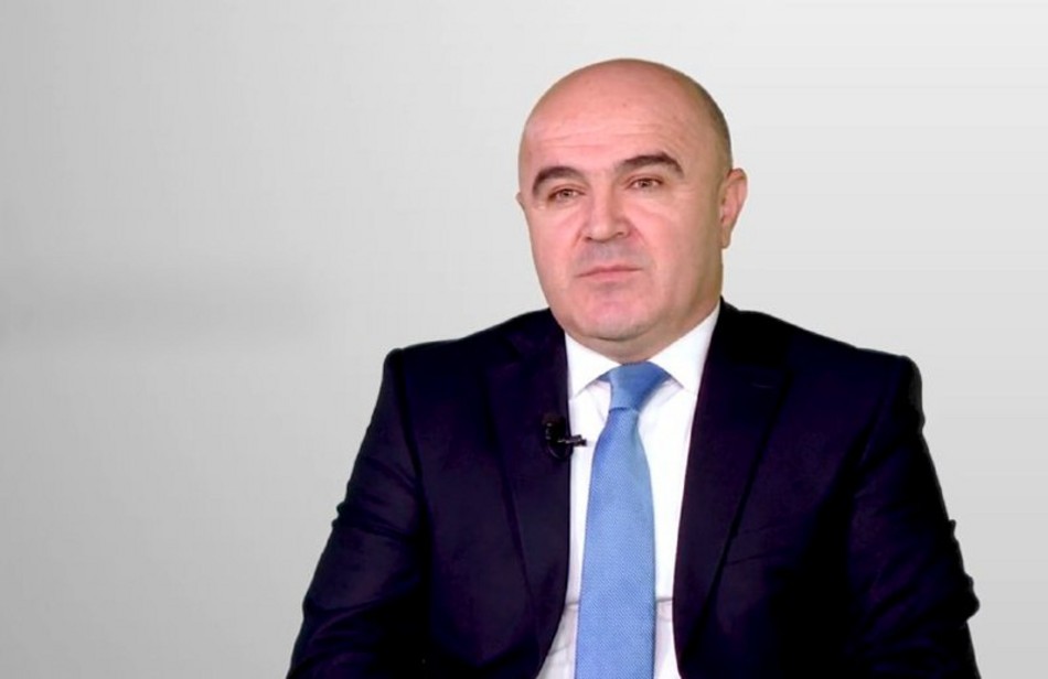 İqtisadçı Eldəniz Əmirov