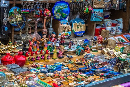 Suvenir satanlara yeni tələblər qoyulur