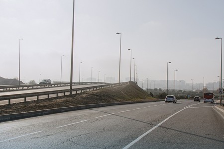 Bakıda daha bir şossedə avtobus zolağı - FOTO