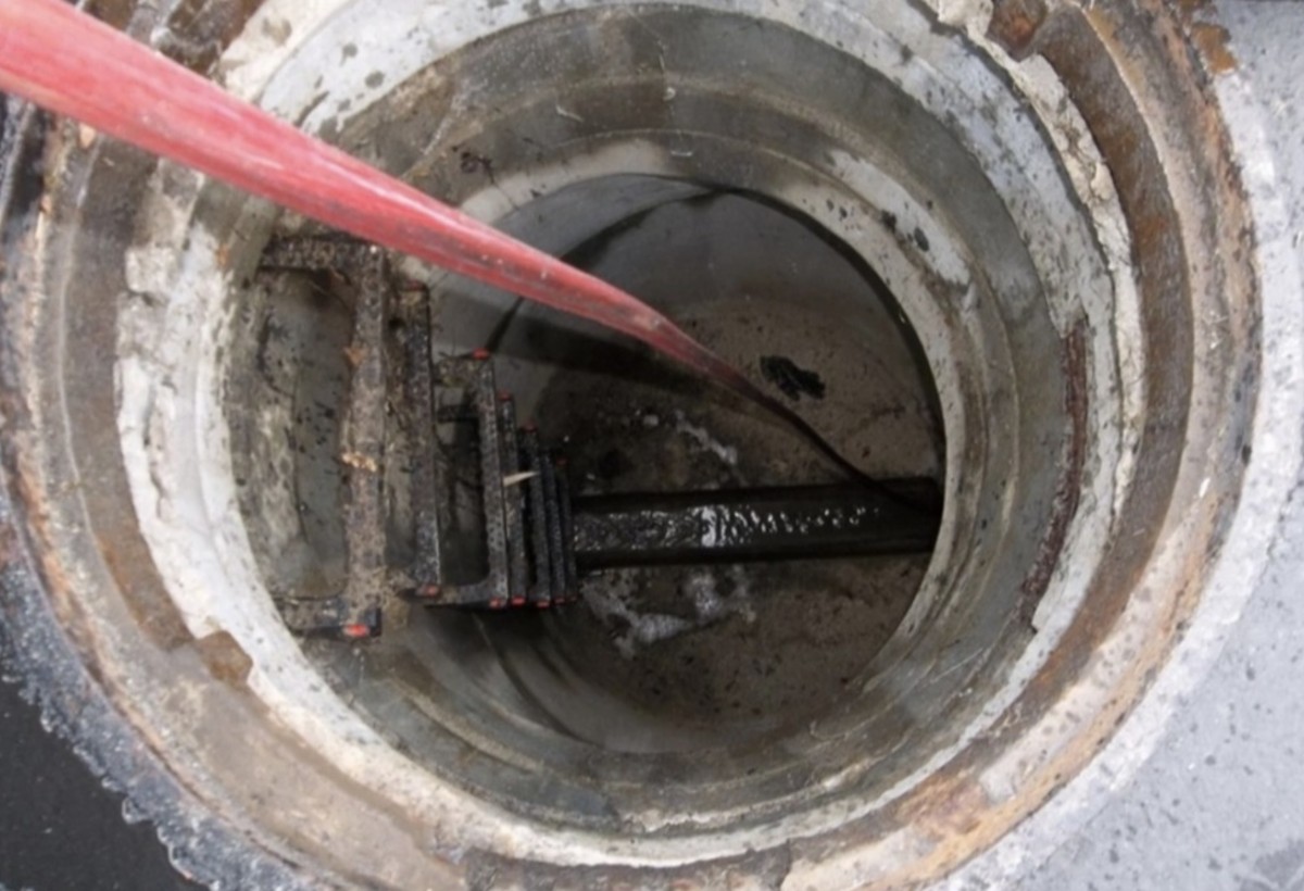 Bakıda quyulardan çəkilən çirkabı atmağa yer tapılmır  - VİDEO