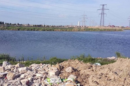 Bakıda göl quruyur, yerində evlər tikilir - FOTO