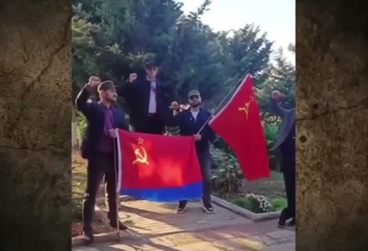 Sovet bayrağı ilə yürüş etmək istəyənlər saxlanıldı