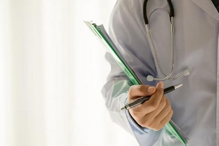 Həkimlərin sertifikasiyası ilə bağlı QƏRAR VERİLDİ