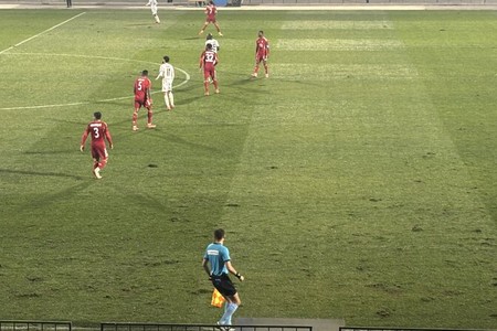 Premyer Liqada iki oyuna cəmi iki qol vuruldu