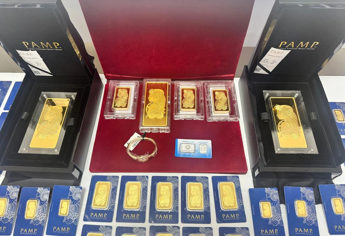 İstanbuldan Bakıya 11 kiloqrama yaxın qızıl gətirilməsinin qarşısı alınıb