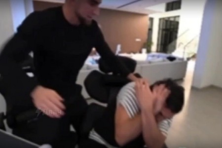 Azərbaycan əsilli bloqeri canlı yayım zamanı döydülər