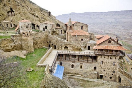 Bu il 2 mindən çox tarixi abidə aşkar edilib