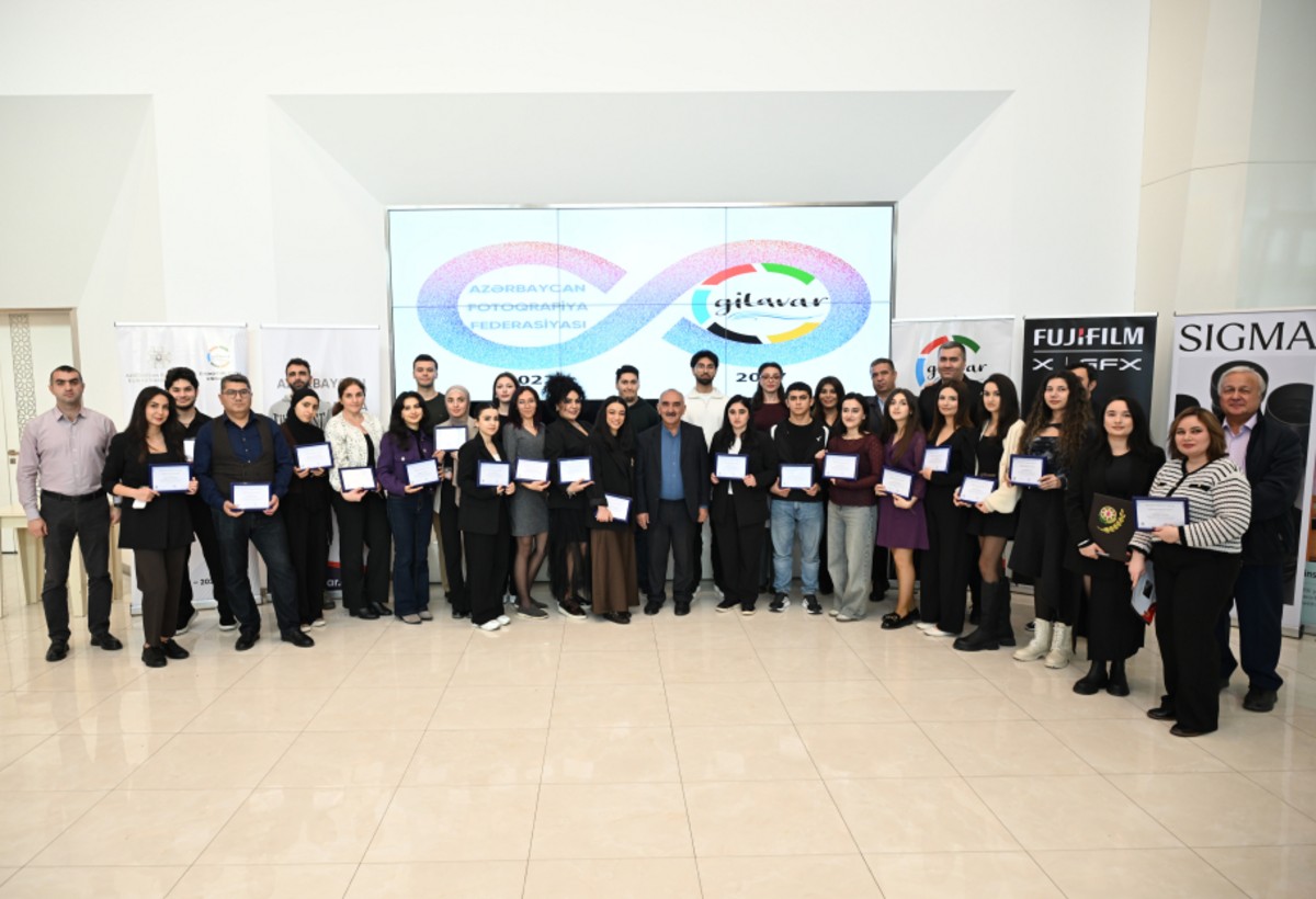 “Gilavar Fotoqrafiya Məktəbi” fotoqrafiya kursunun bağlanış mərasimi keçirildi
