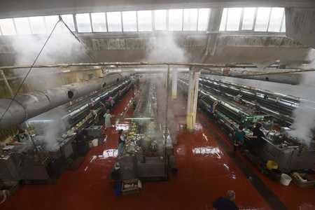 Şəkidə qədim sənətin müasir texnologiya ilə VƏHDƏTİ - REPORTAJ