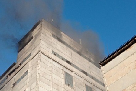 Köhnə dəyirmanda YANĞIN