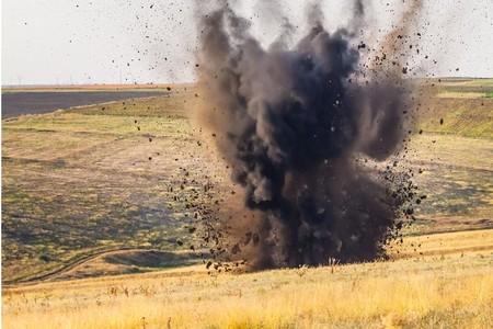Ağdərədə mal-qara otaran şəxs minaya düşdü