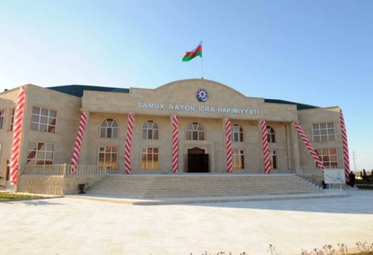 Samuxda 20 ildir icra başçısının müavini olan şəxs işdən azad olunub