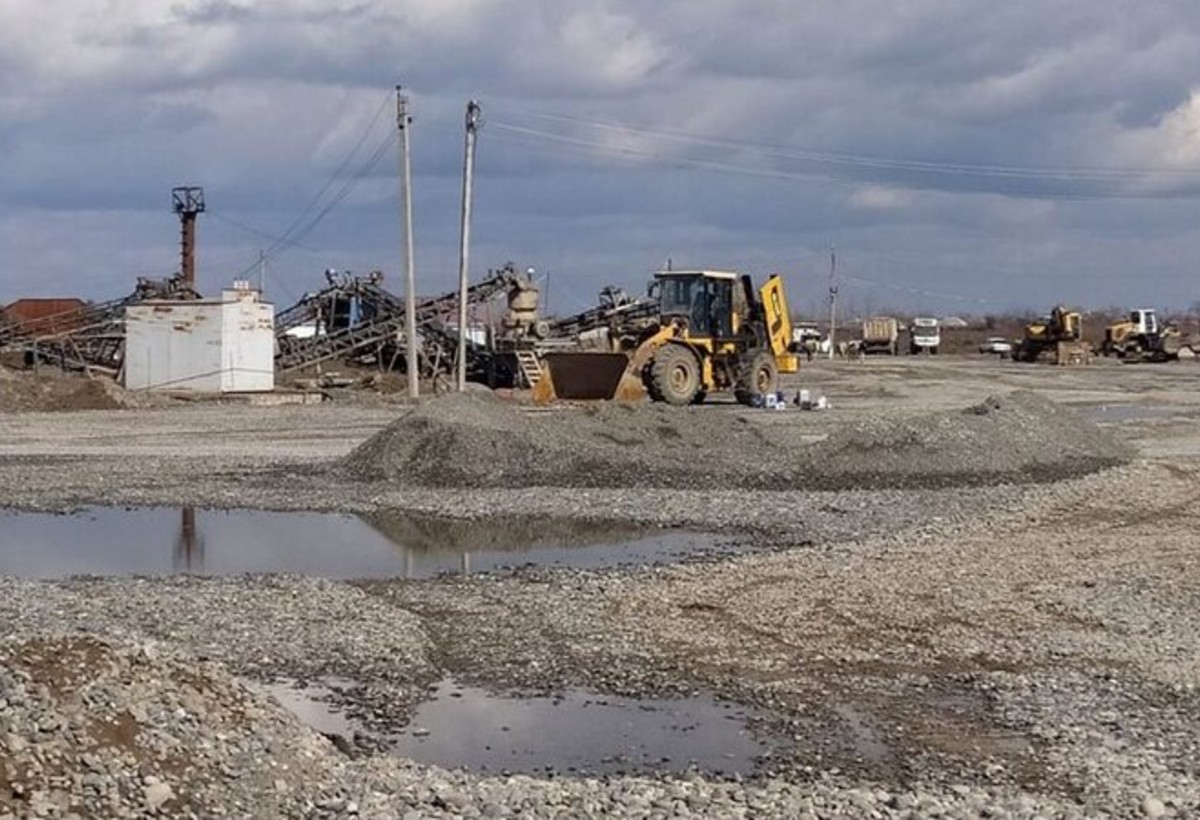 Xəzərdən qum-çınqıl daşıyanlar saxlanıldı