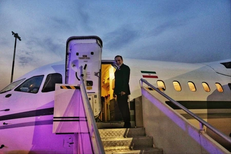 İran xarici işlər naziri Azərbaycana səfərə gəlib