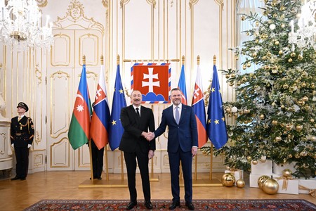 Prezident İlham Əliyev Slovakiyada rəsmi səfərdədir - FOTO