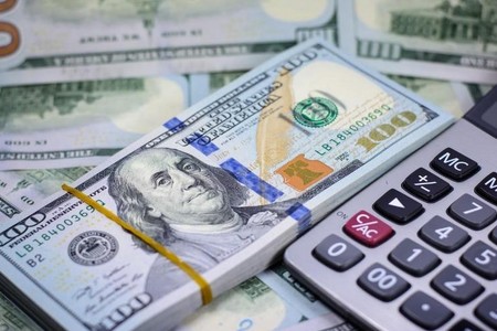 Azərbaycan noyabrda valyuta ehtiyatlarını 1 milyard dollar artırıb