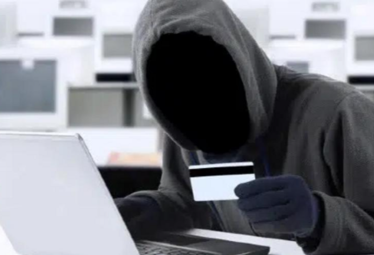 Kartda pul olmayanda kredit vəsaiti oğurlayırlar - XƏBƏRDARLIQ