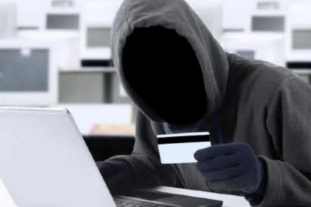 Kartda pul olmayanda kredit vəsaiti oğurlayırlar - XƏBƏRDARLIQ