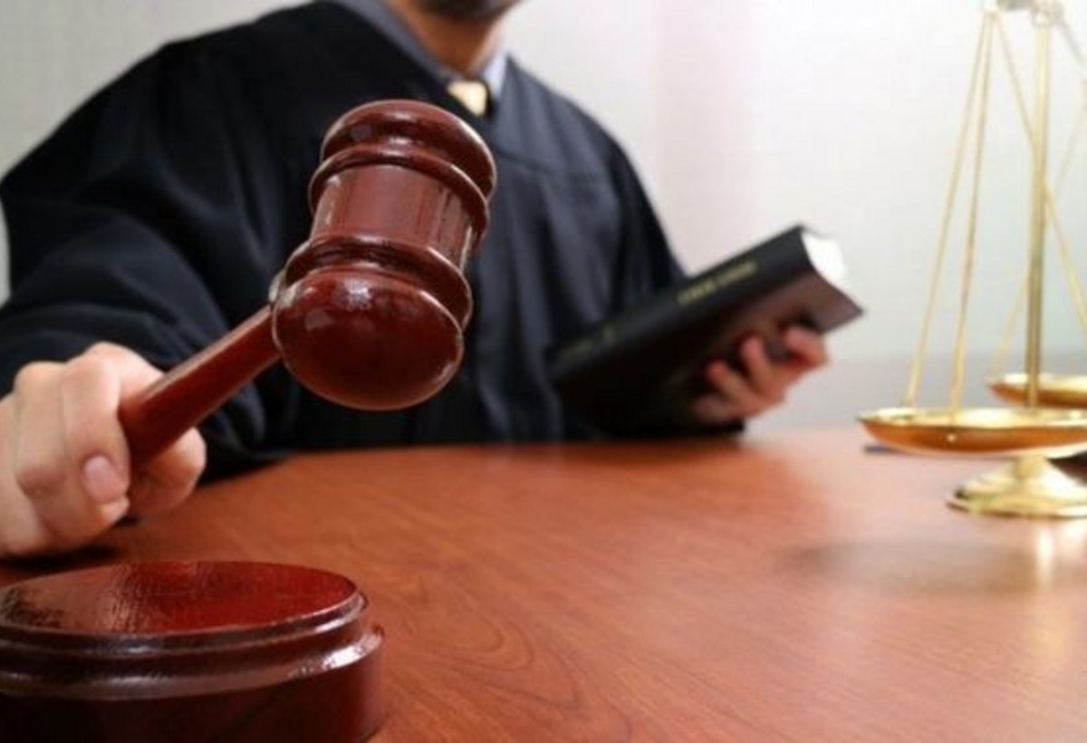 Dövlət Xidməti 10-dan çox vətəndaşı məhkəməyə verdi