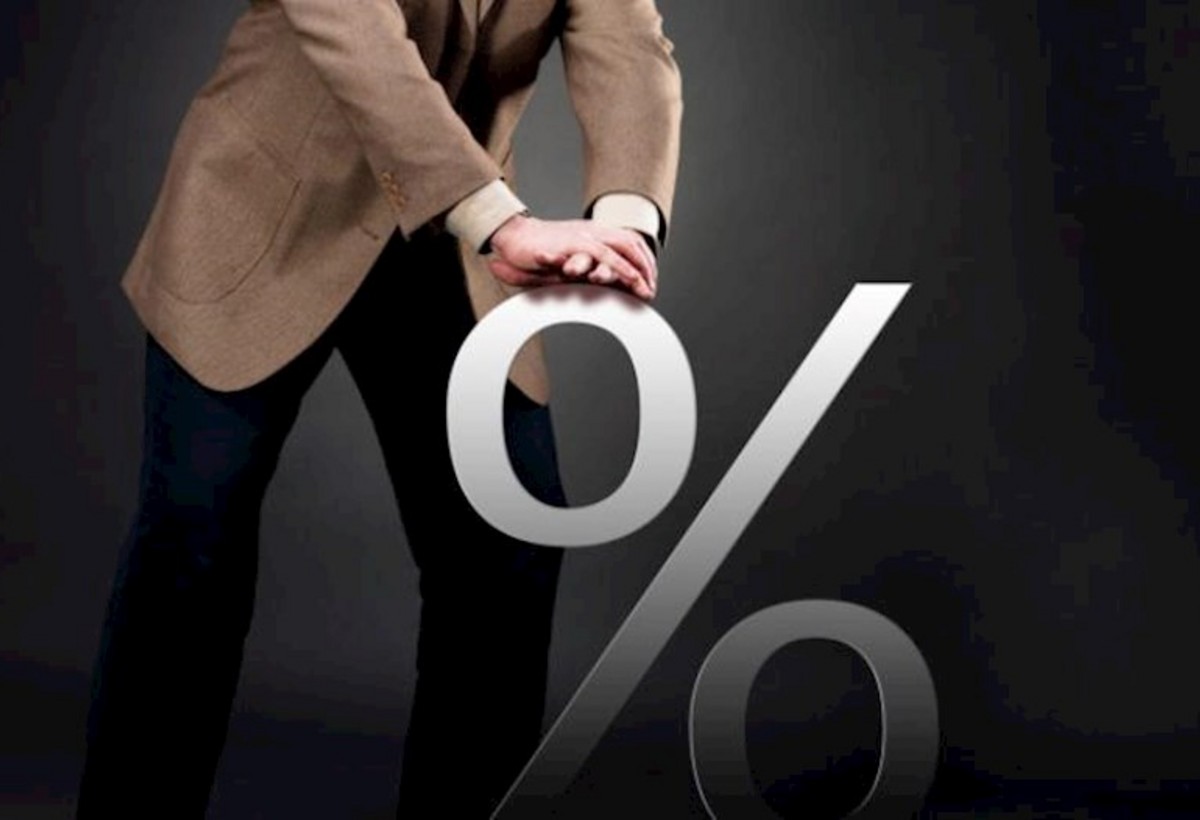 Azərbaycan faizləri azaltdı