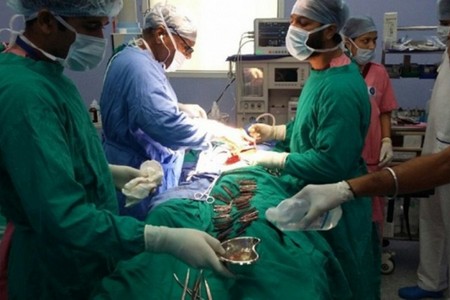 Bakıda 14 yaşlı yeniyetmə doğuş edib, vəziyyəti kafidir