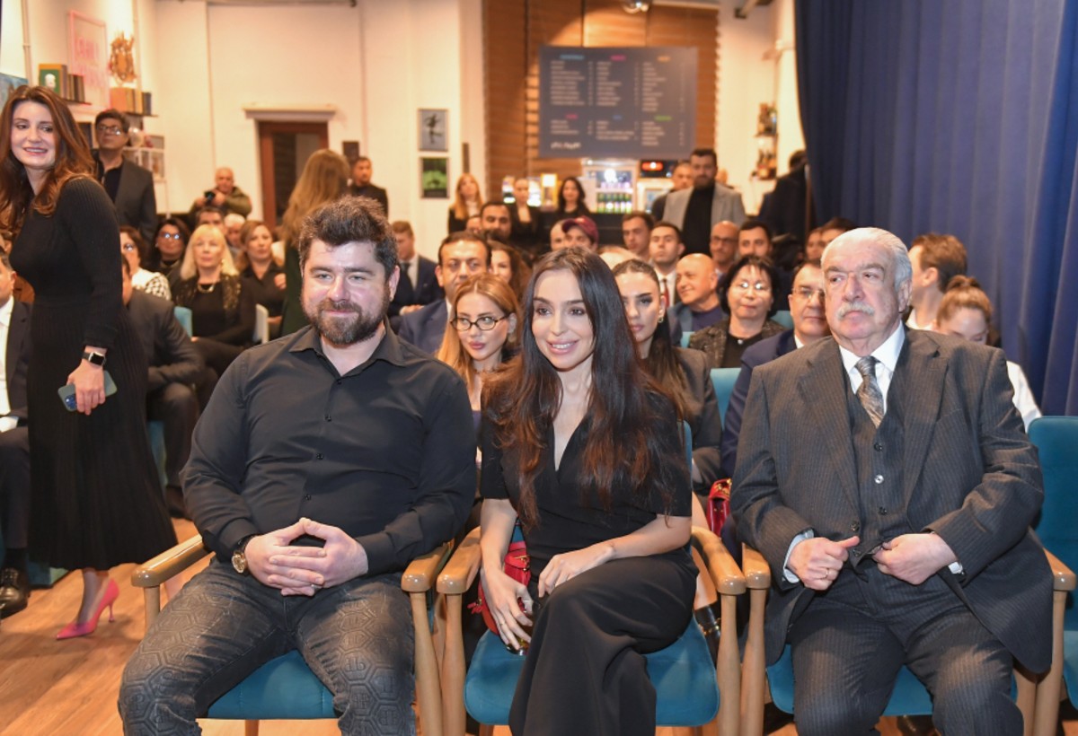Heydər Əliyevə həsr olunmuş “Liderin qəlbi” sənədli filmi nümayiş olunub