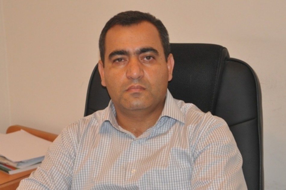 iqtisadçı-ekspert Rövşən Ağayev