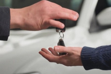 Azərbaycanda 24 nəfərə təzə maşın veriləcək