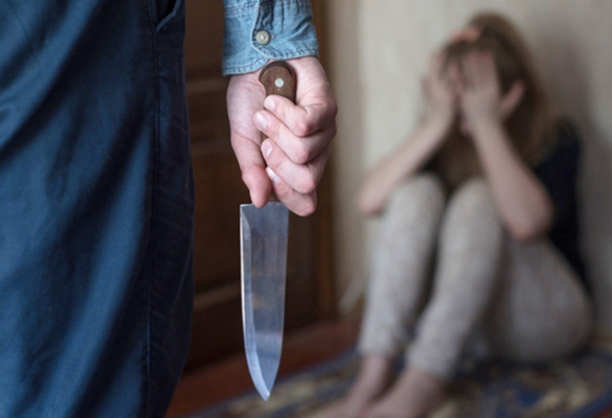 Qusarda kişi keçmiş həyat yoldaşını öldürüb